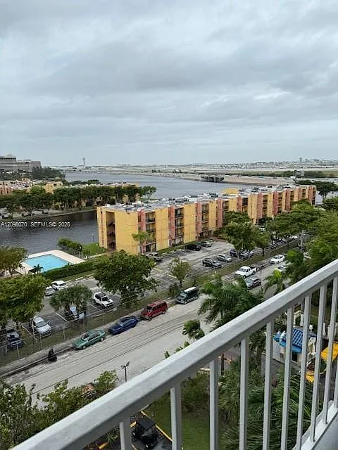 Yolanda Villas Condo — Photo 3
