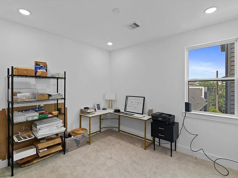 3026 Live Oak St — Photo 19