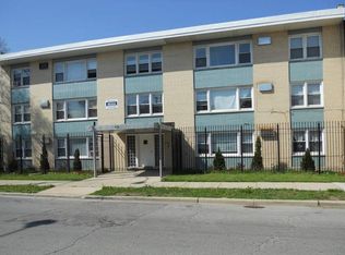410 E 107th St APT 3C, Chicago, IL 60628