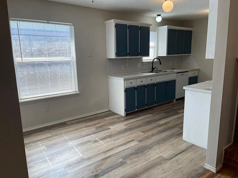 1110 Ironton Ave — Photo 9