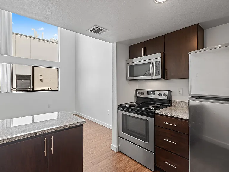 Emerson Lofts — Photo 41