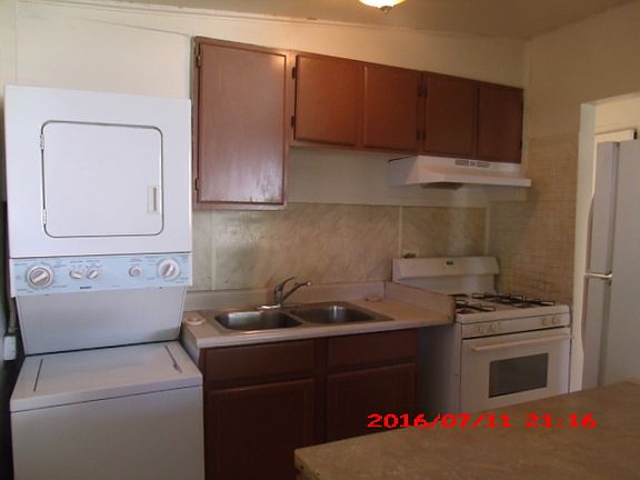 4th image of 3682 Fairfax St