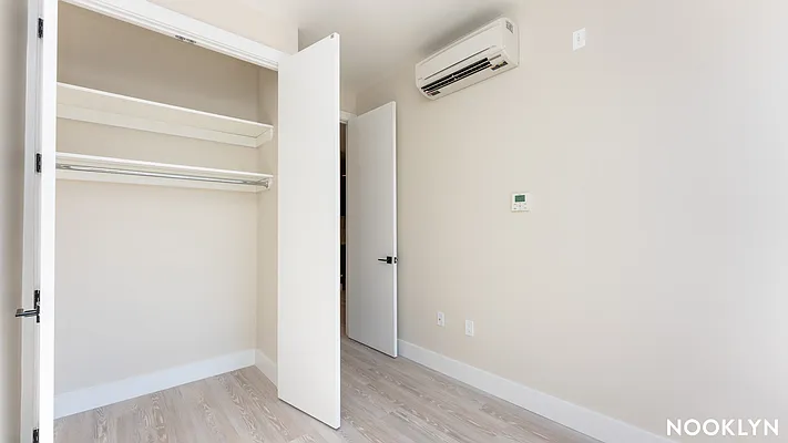 Rented by Nooklyn NYC LLC | media 41