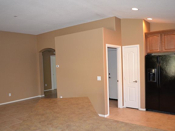 5th image of 3406 S Luiseno Blvd