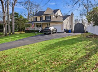 38 Elizabeth Drive, Wading River, NY 11792