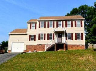 9519 Lockberry Ridge Loop, North Chesterfield, VA 23237
