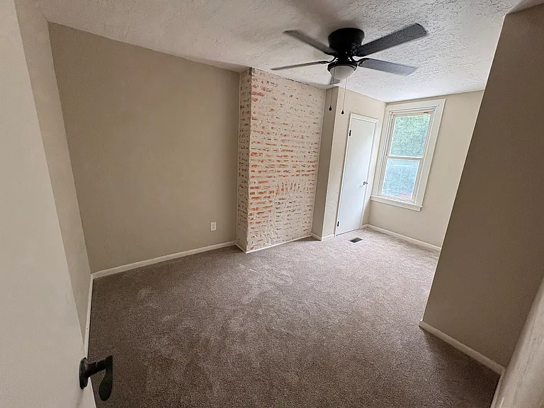 450 North Ave — Photo 5