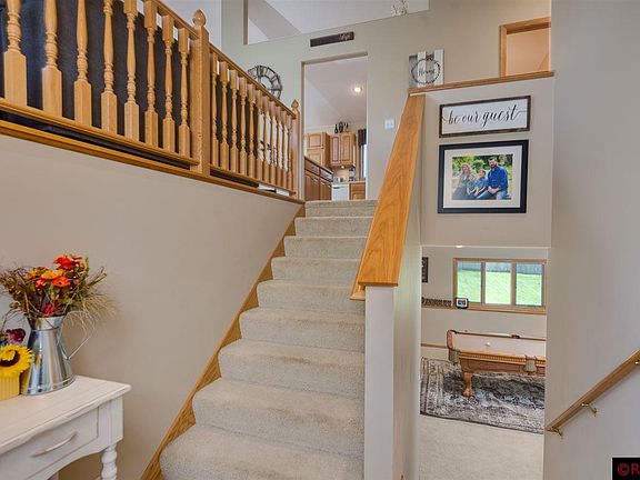 3rd image of 101 Savanna Ln