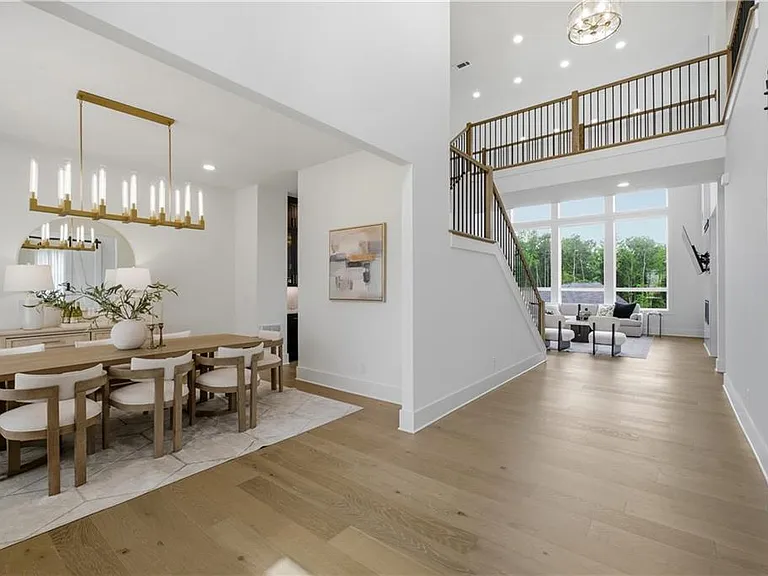 4510 Hawthorn Cir — Photo 19