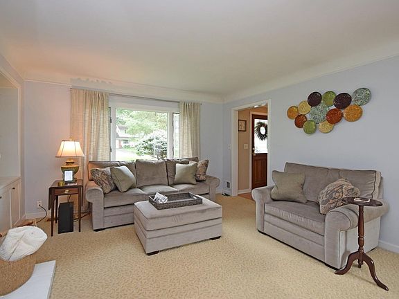 3rd image of 6753 High Meadows Dr