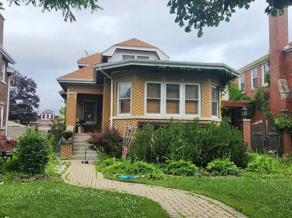 1223 Edmer Ave, Oak Park, IL 60302
