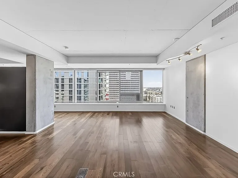 1155 S Grand Ave #1707 — Photo 10