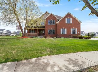 6689 Hawthorne Ct, Winfield, IN 46307