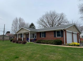 206 Hummer Rd, Ephrata, PA 17522