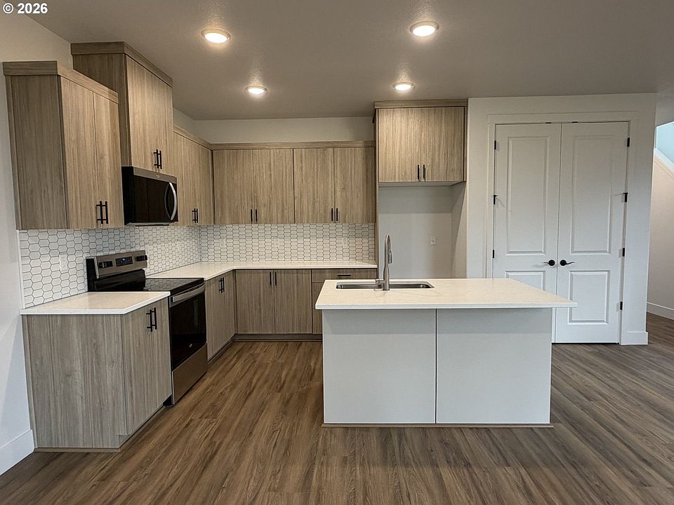 2nd image of 16081 Barlow Trail Ln