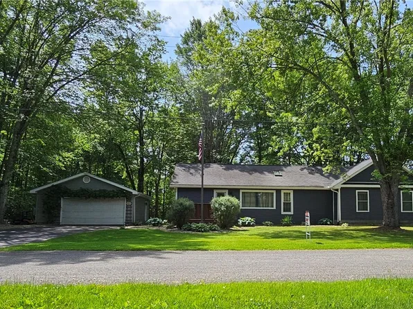 2462 Cherrywood Ter, Roaming Shores, OH 44084