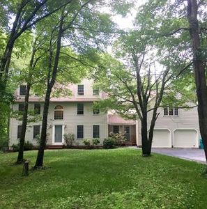 139 South St, Upton, MA, 01568