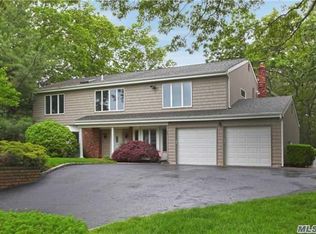 68 N Morris Ave, Farmingville, NY 11738