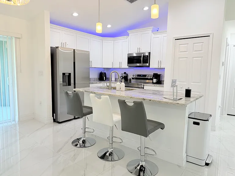 700 Connecticut Ln — Photo 17