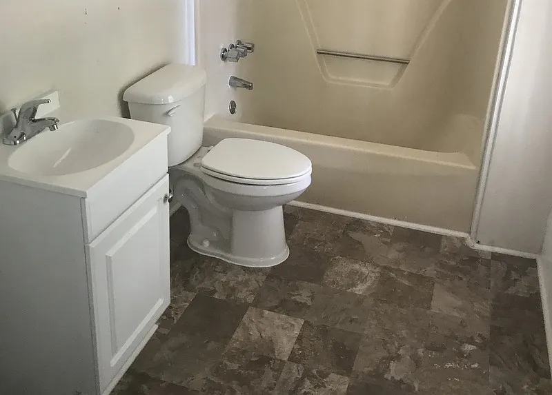 403 Greenville St - 2 — Photo 3
