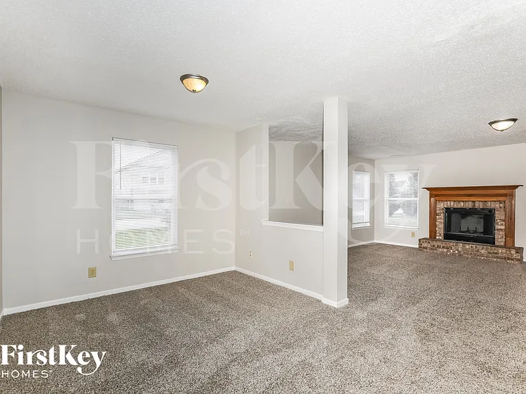 2825 Ludwig Dr — Photo 4