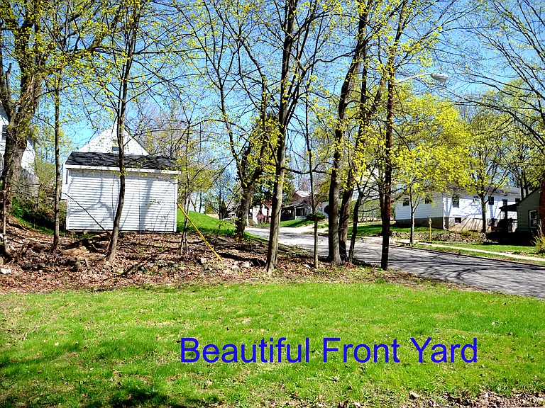 408 Montgomery Ave — Photo 14