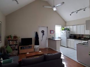 1246 N Bosworth Ave APT 2R, Chicago, IL 60642