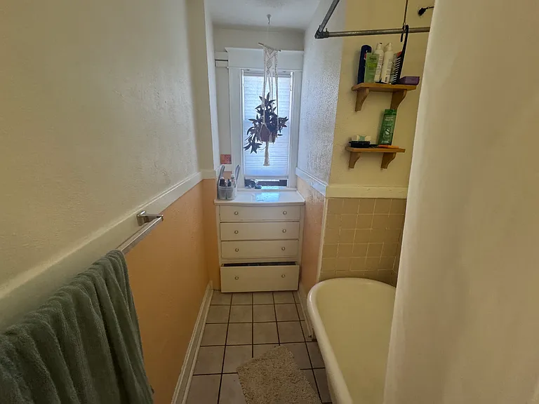 342 N Cherokee St — Photo 14