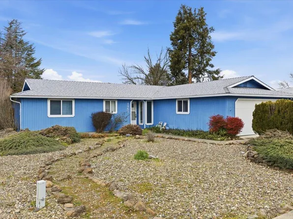 1965 Page St, Medford, OR 97504