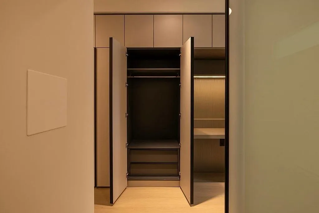 Stylish and smart 1Bed at The Hue Port Moody — Photo 4