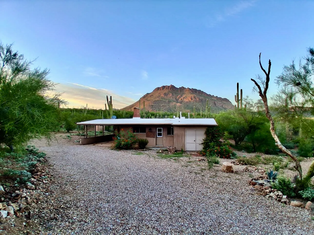 2 bed, 1200 sqft, $1,795 — Photo 2