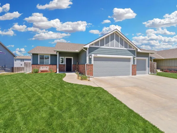 1254 E Prairie Hill Cir, Park City, KS 67219