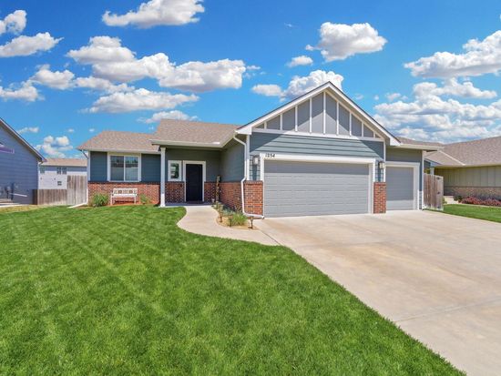 1254 E Prairie Hill Cir, Park City, KS 67219