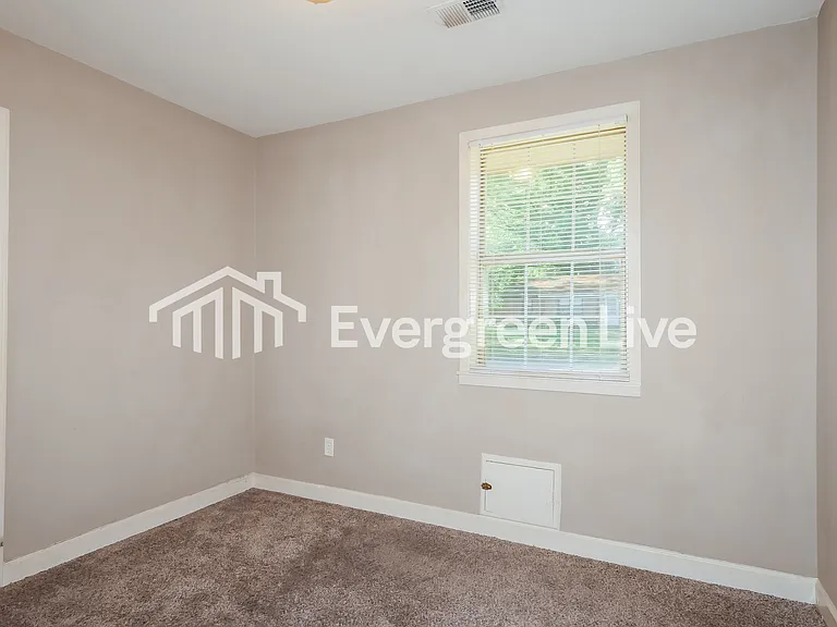 4610 Violet Ave — Photo 13
