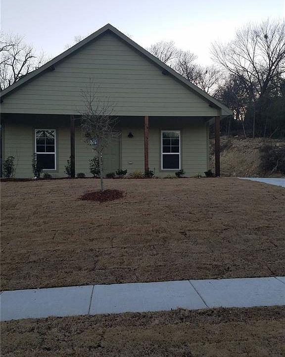 1st image of 2717 NW 17th St