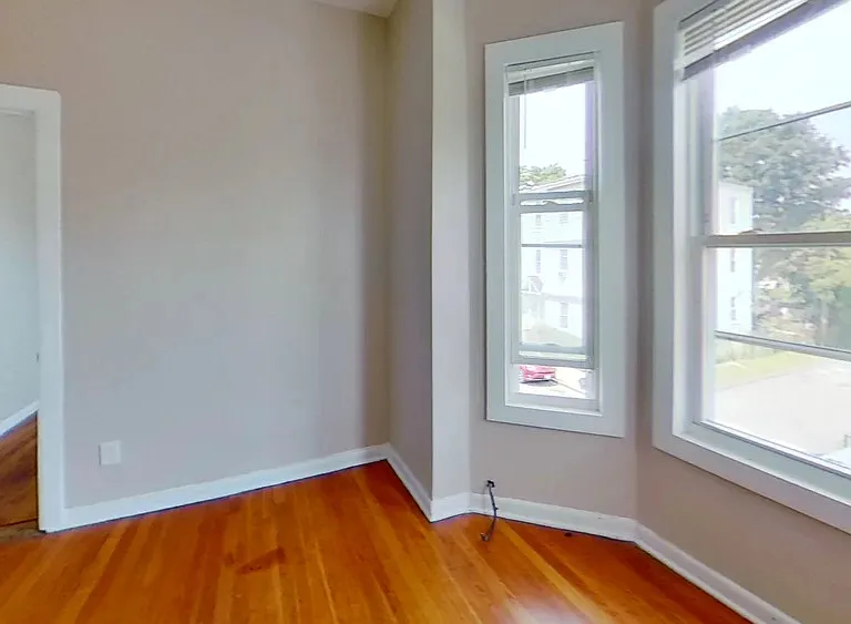 121 George St #2R — Photo 6