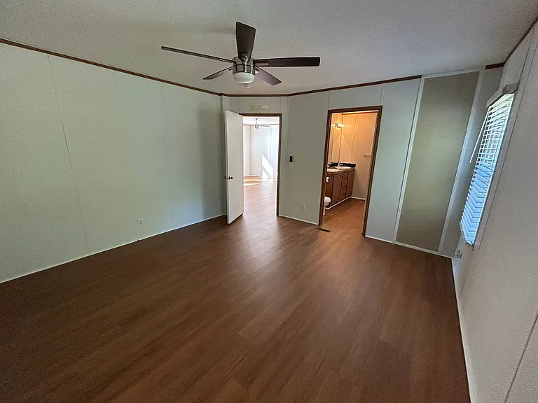 1386 Cherrytree Rd NE — Photo 11