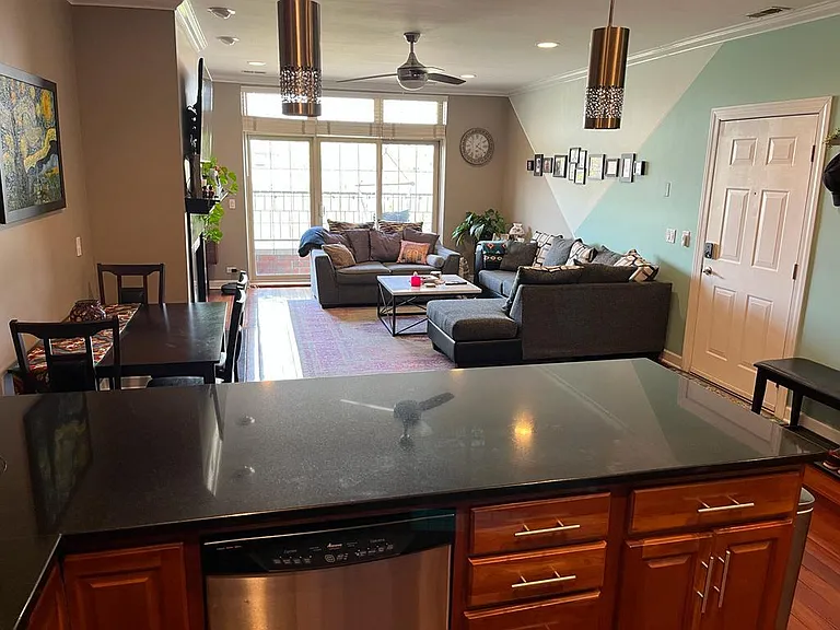 1345 N Ashland Ave #2S — Photo 8