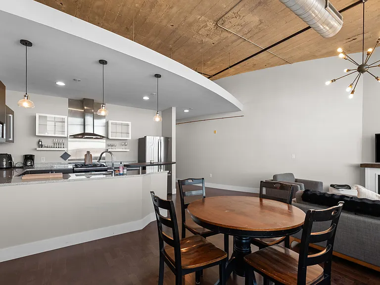 4100 Forest Park Ave #507 — Photo 10