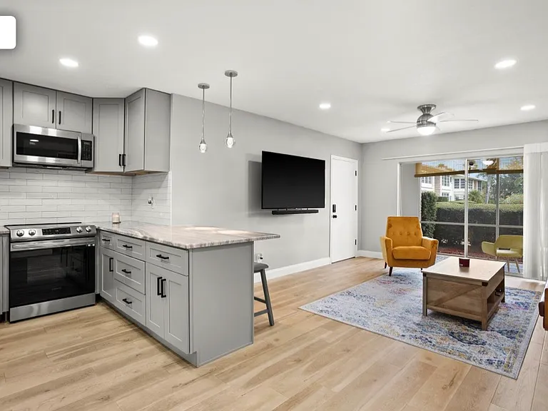 8303 Bardmoor Blvd #105 — Photo 8