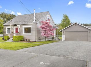 930 14th St SW, Puyallup, WA 98371