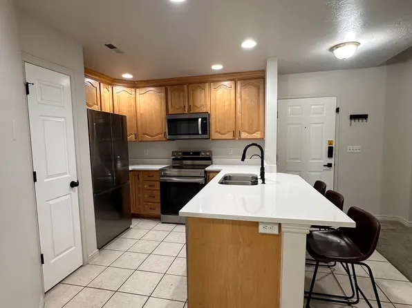 3745 S 700 E, Salt Lake City, UT 84106