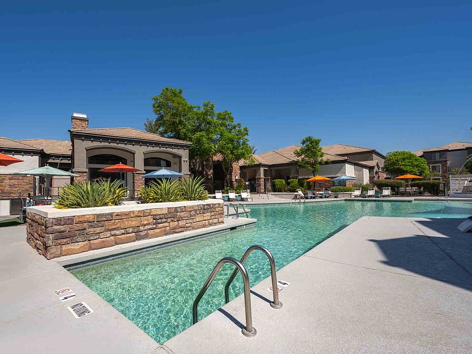 Zone, Glendale, AZ, Resort Style Pool
