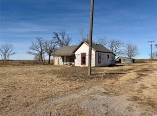 109 W 2nd St, Custer City, OK 73639