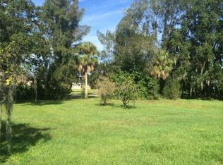 203 SE 2nd Ave, Ruskin, FL 33570