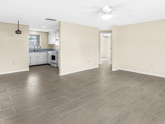 4th image of 4526 Herman Cir
