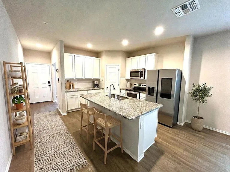 7409 Capricorn Way — Photo 5