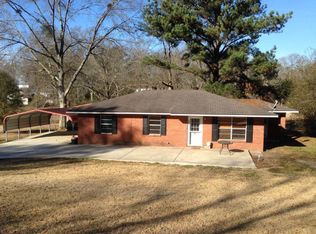 19 A St, Bay Springs, MS 39422