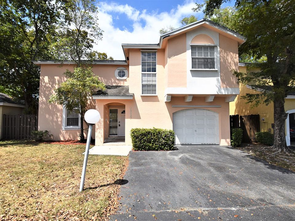 1st image of 10097 NW 57th Ter