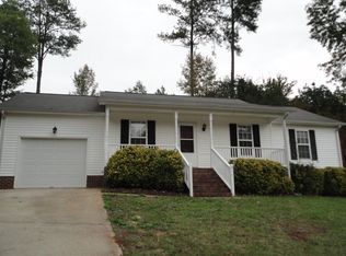 417 Fair Glen Rd, Holly Springs, NC 27540